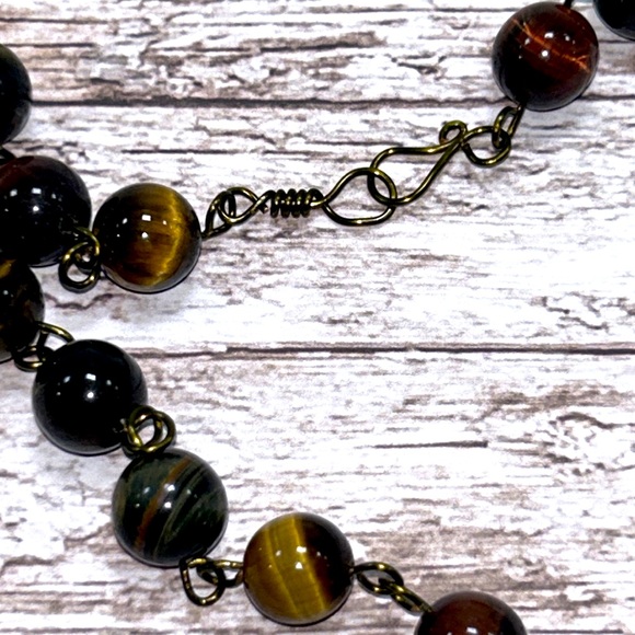 Handmade Crescent Moon & Paw Print Heart Necklace with Natural Tiger Eye Stones! - Picture 3 of 10